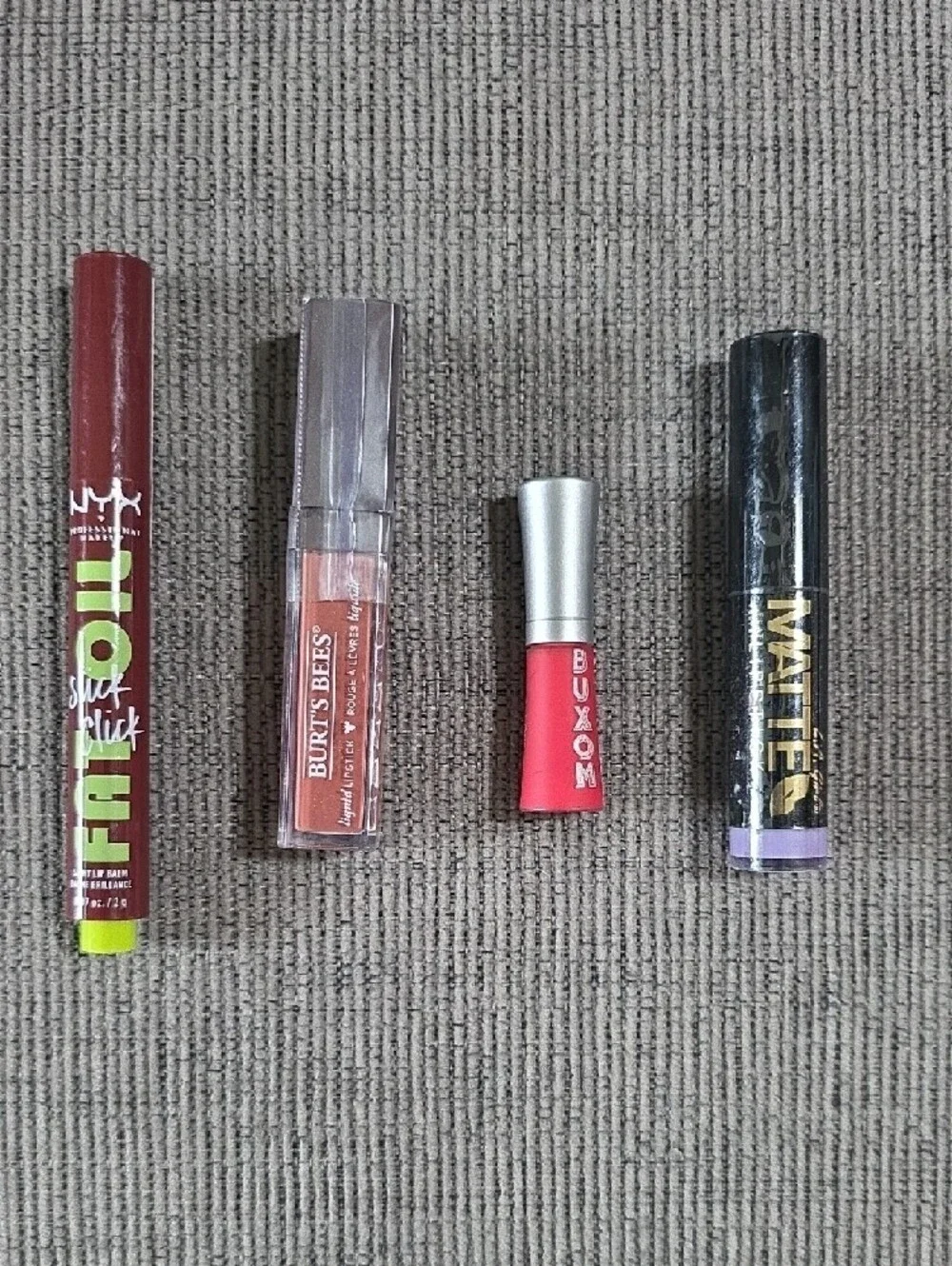 Assorted Lip Gloss & Liquid Lipstick In A Variety Of Colors And Brands, New, 20.
